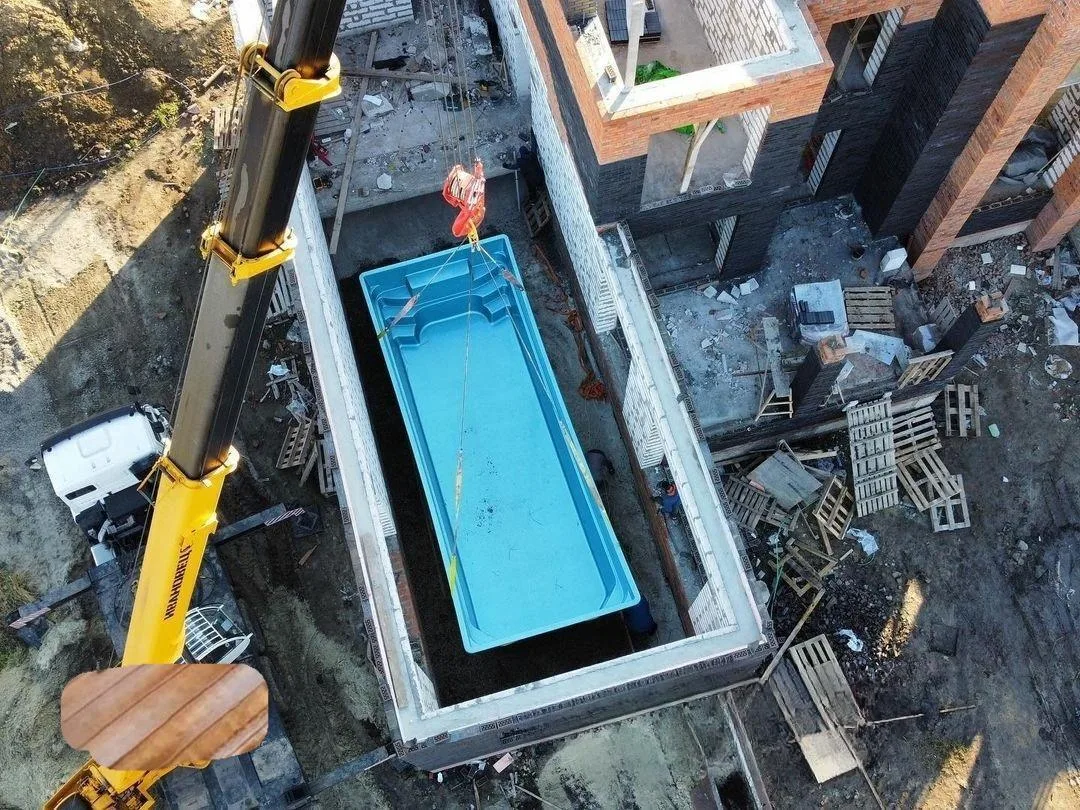 Laguna 9 — зона отдыха у бассейна в Сатке